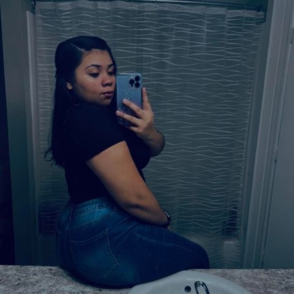 Meet your Posher, Daniela - Picture 1 of 1